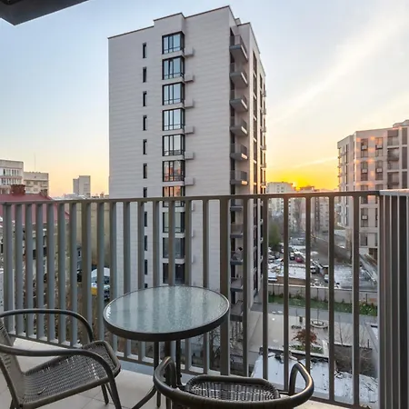 Apartment Petrovdom 6-103 In Rc Yaroslaviv Grad,bulvarno-kudriavska 17b