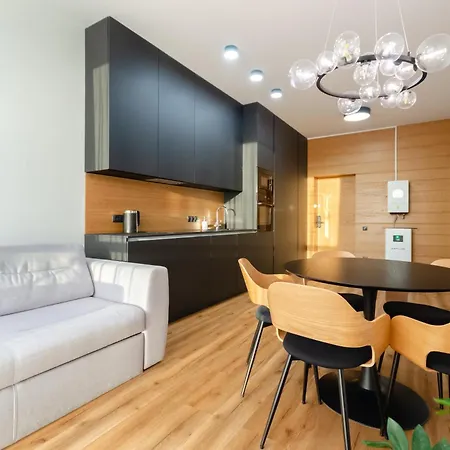 Apartment Petrovdom 6-103 In Rc Yaroslaviv Grad,bulvarno-kudriavska 17b *